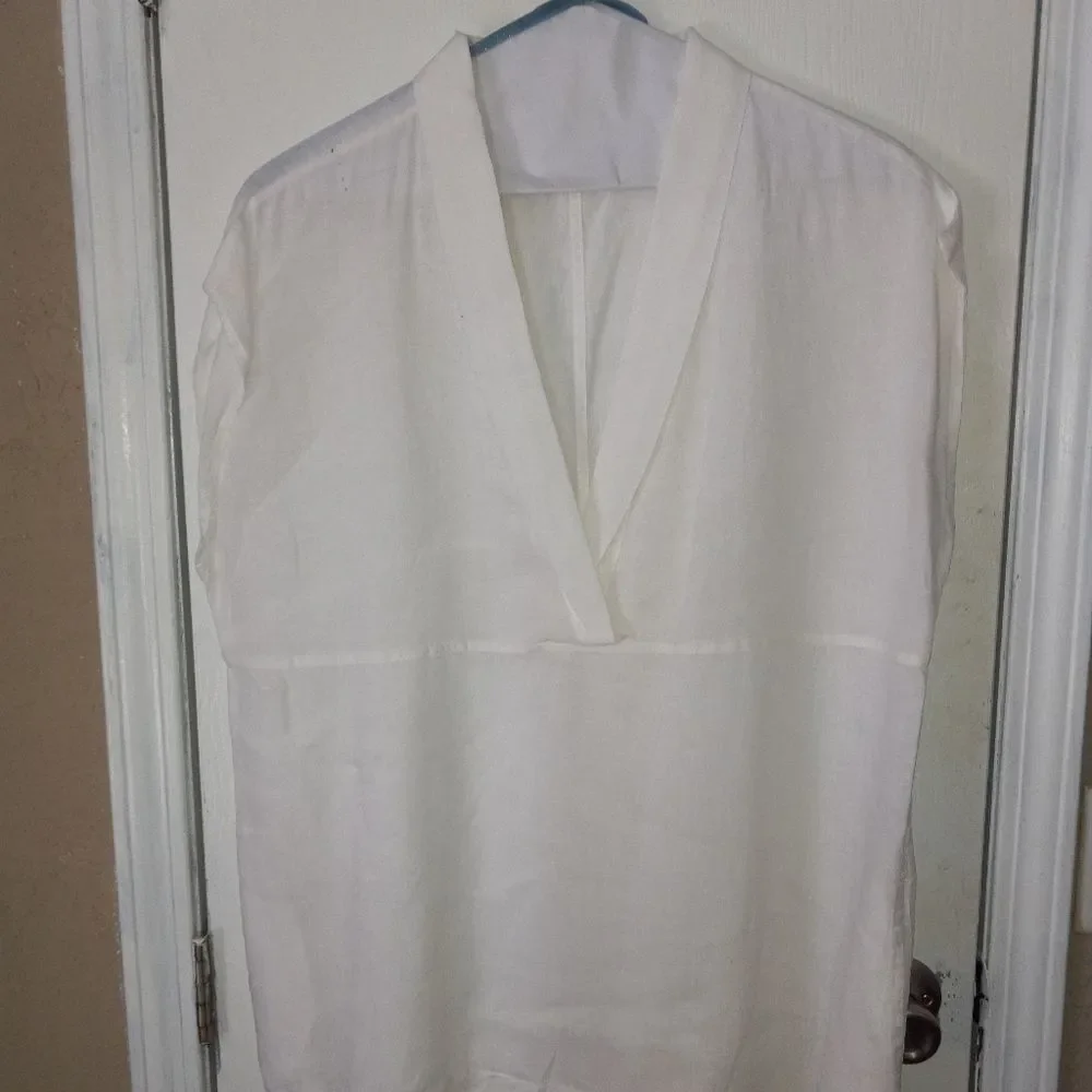 Lands End Woman's Sleeveless Blouse - Picture 1 of 3